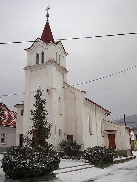 Kostol v Pravenci